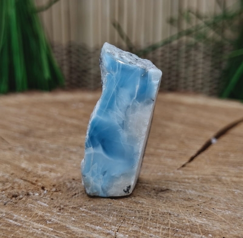 LARIMAR1A.jpg
